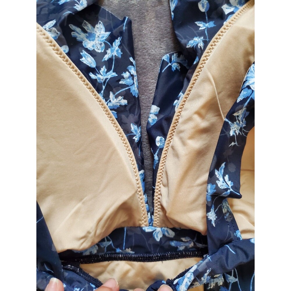 A PEA IN THE POD Maternity Swimsuit Medium Navy Blue NWT Floral Ruffle Beach - Picture 12 of 16